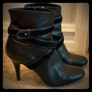 Cole Haan Nike Air Black Leather Booties 9B